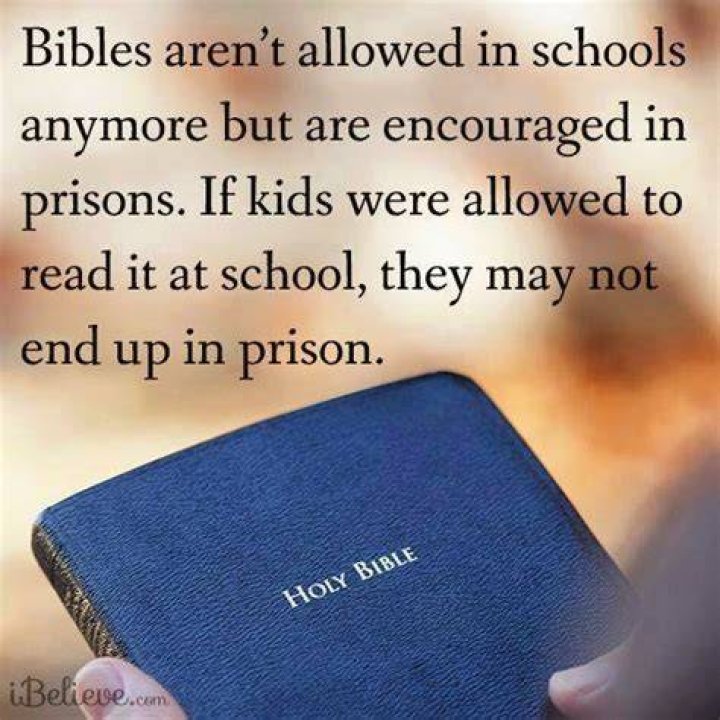 Are Bibles allowed in Florida public schools?