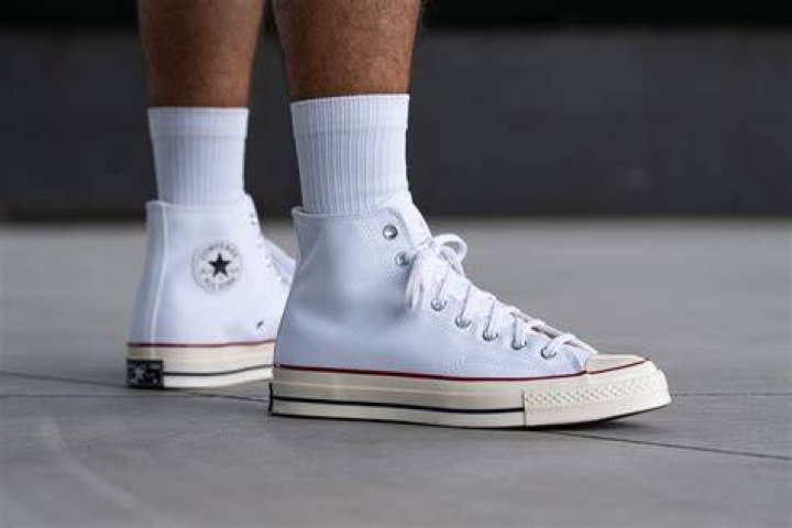 Are Chuck 70s taller?