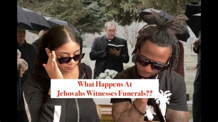Are Jehovah Witnesses buried or cremated?