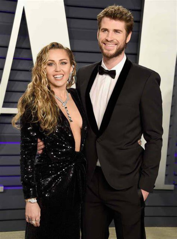 Are Miley Cyrus and Liam Hemsworth still together 2021?