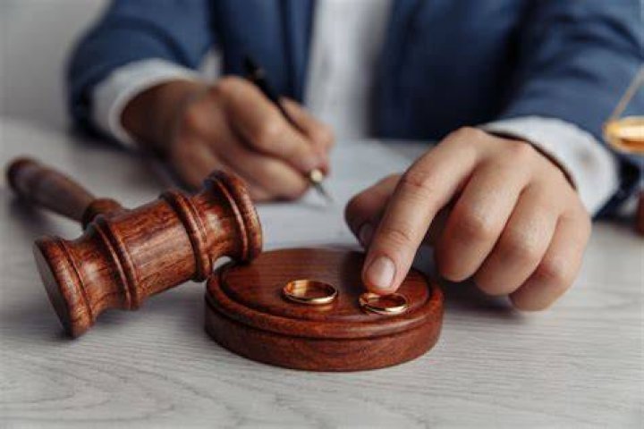 Are spouses entitled to stocks?