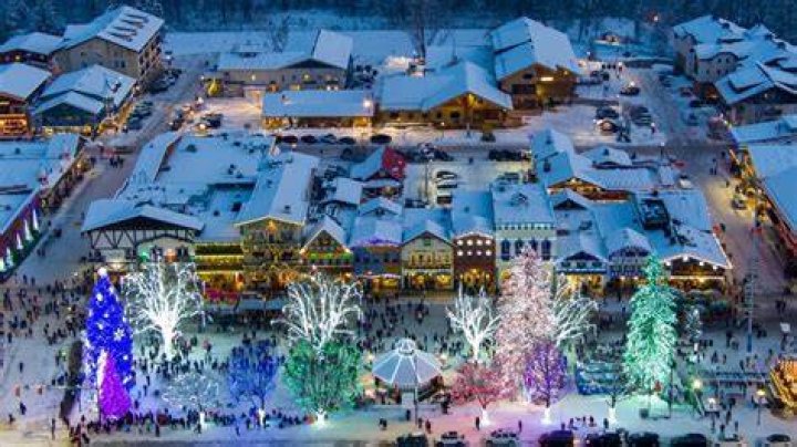 Are there any towns like the ones in Hallmark movies?