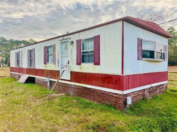 Are there used mobile homes for sale by owner?