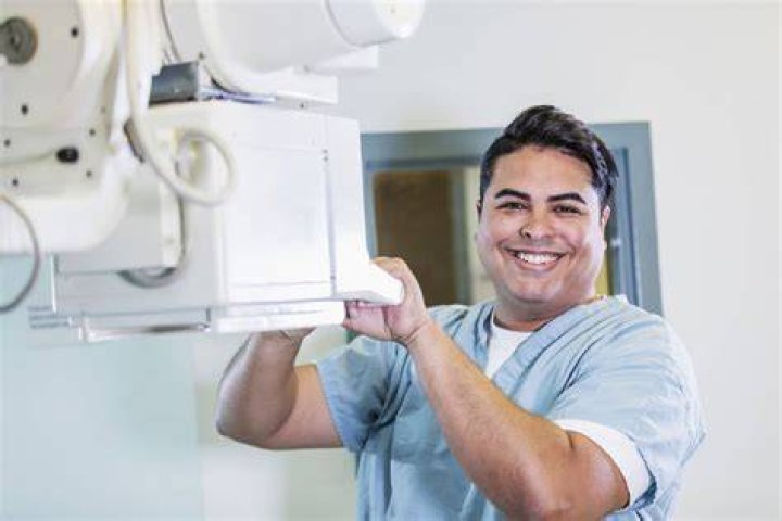 Can a radiologist travel?