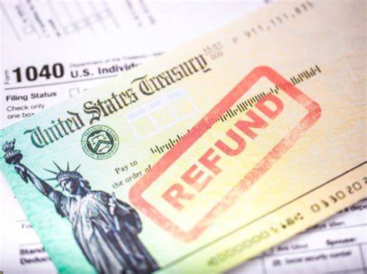 Can a spouse cash a tax refund check?