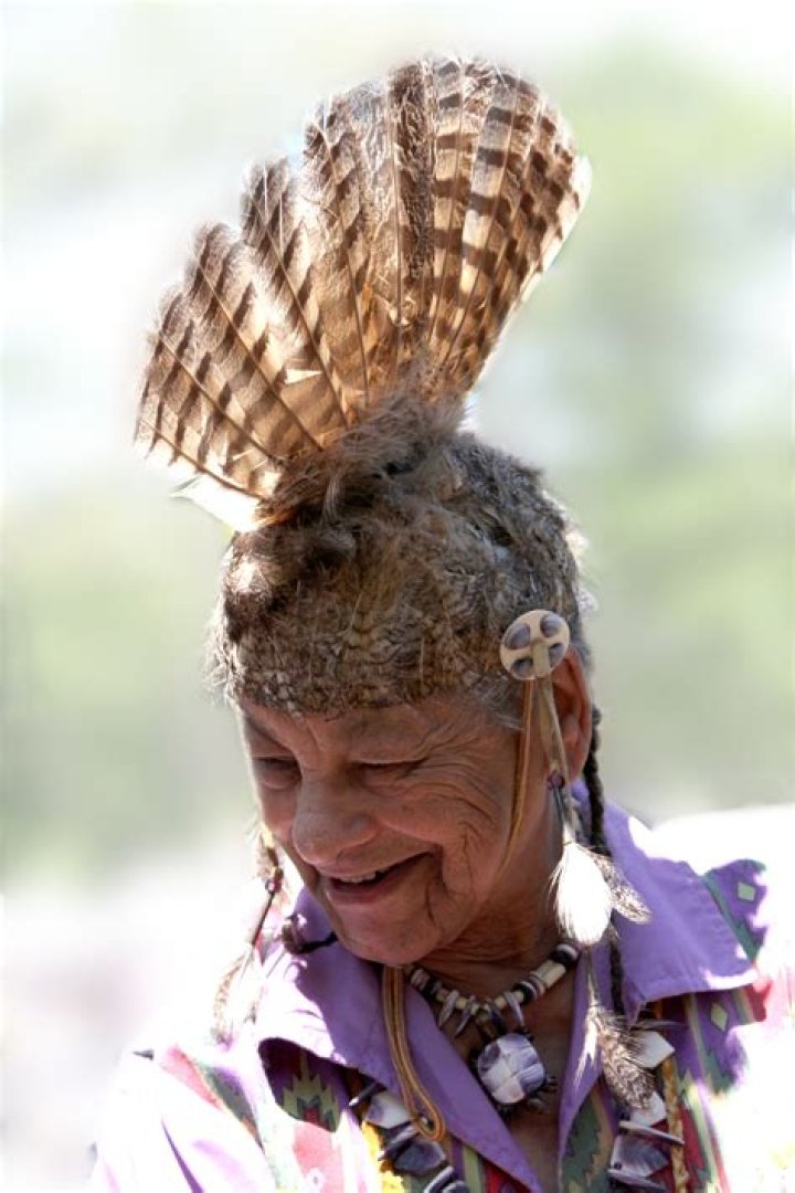 Can a woman be a chief of a tribe?