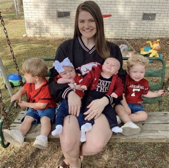 Can a woman have 2 sets of twins?