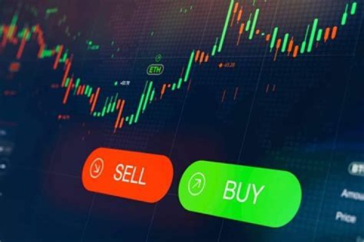 Can F1 students buy and sell stocks?