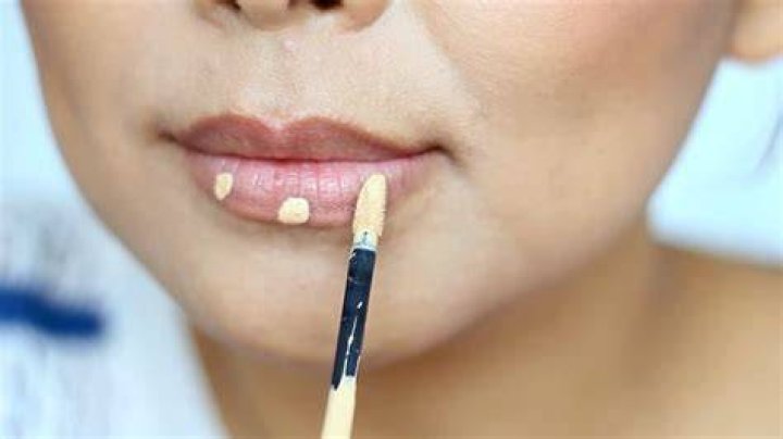 Can I apply foundation on lips?