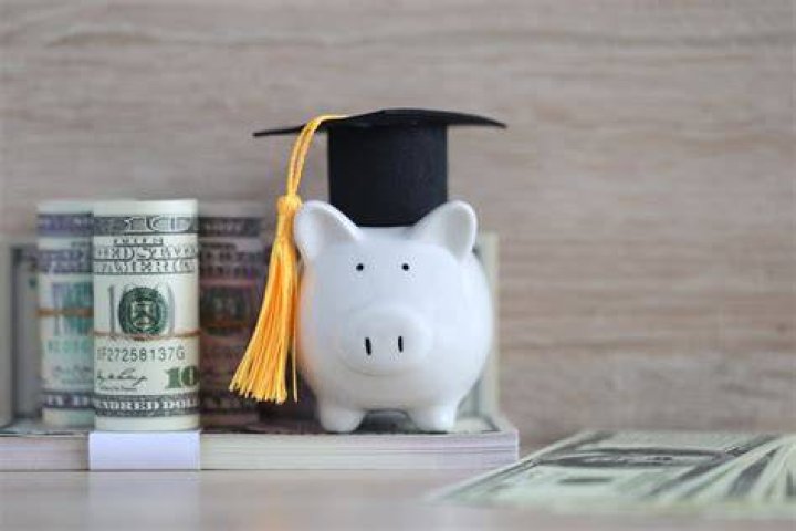 Can I get a scholarship if my parents make too much money?