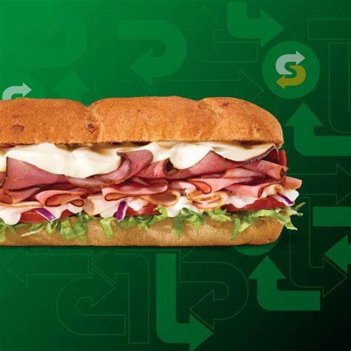 Can I order Subway online and pick it up?