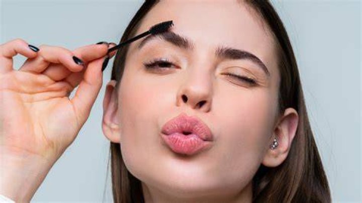 Can I use mascara on eyebrows?