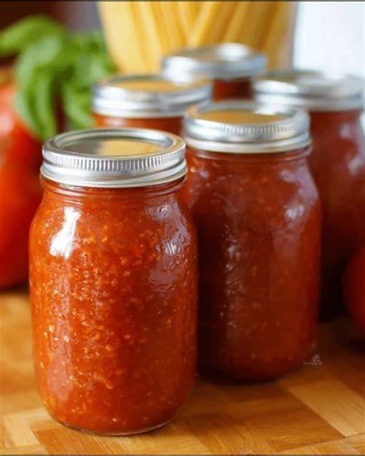 Can I use spaghetti sauce jars for canning?