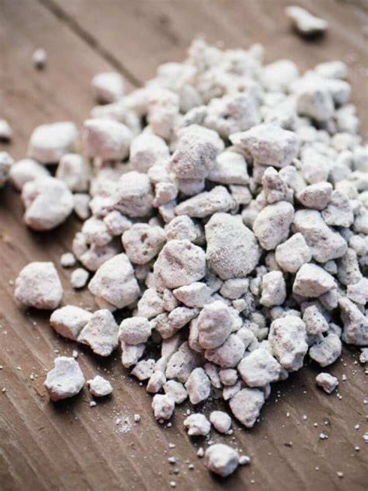 Can I use Styrofoam instead of perlite?