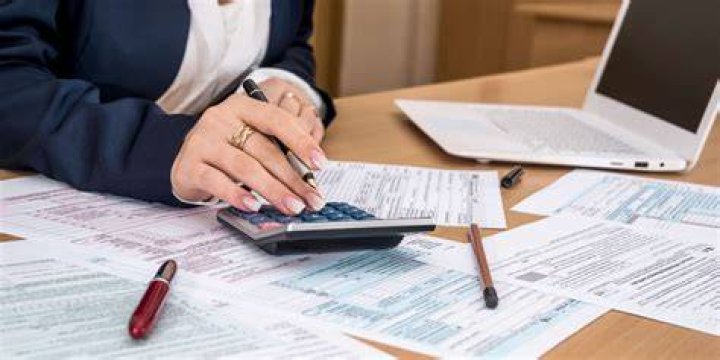 Can I write off LLC losses on personal taxes?