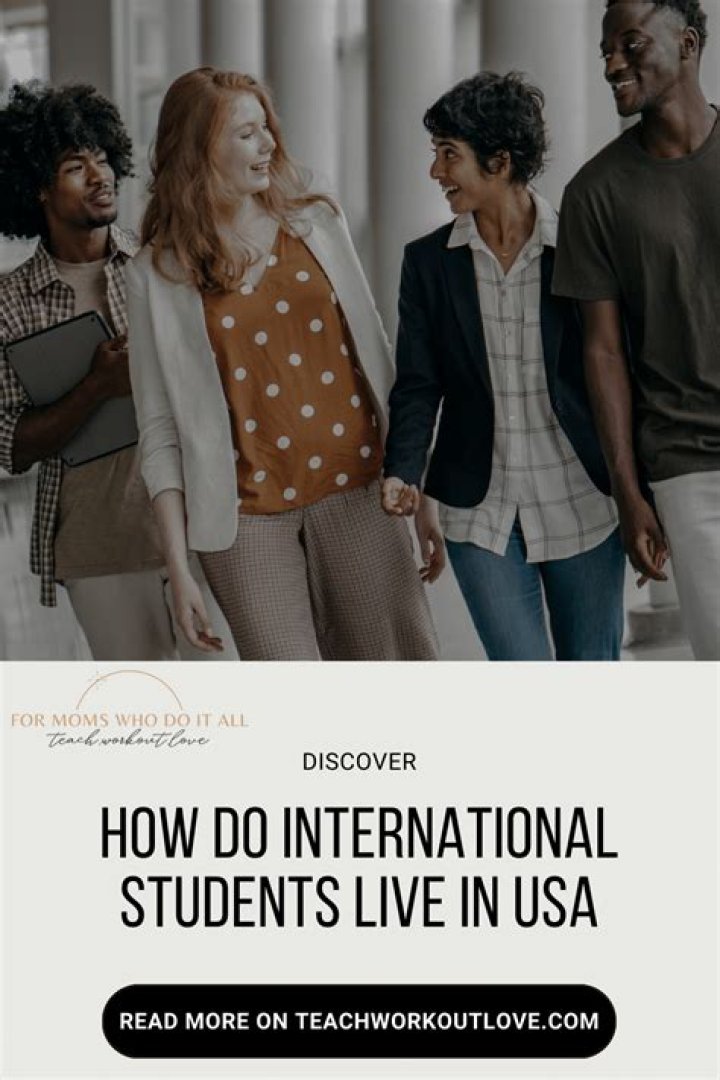 Can international students live in USA?