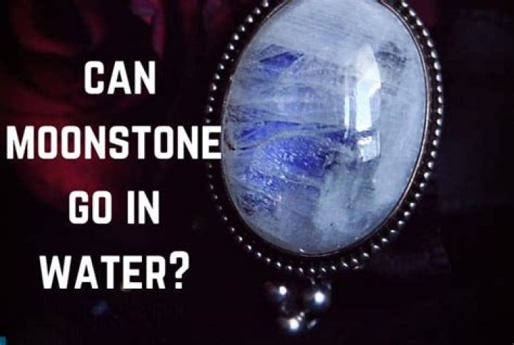 Can moonstone go in salt water?