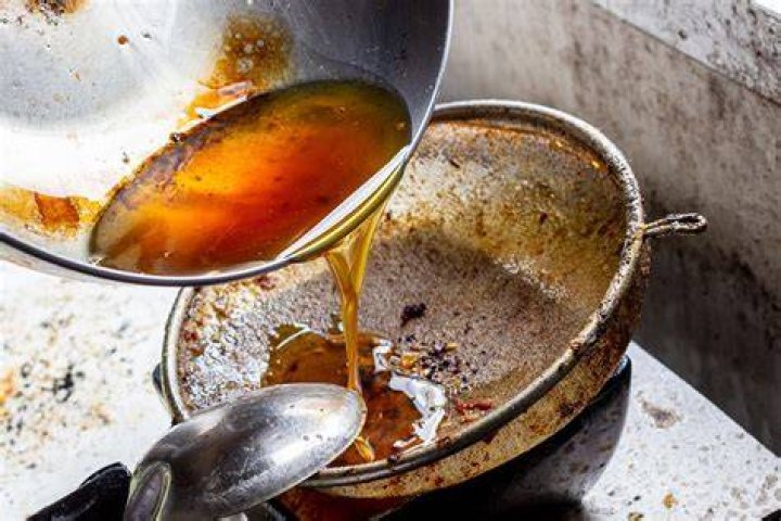 Can used cooking oil be reused?