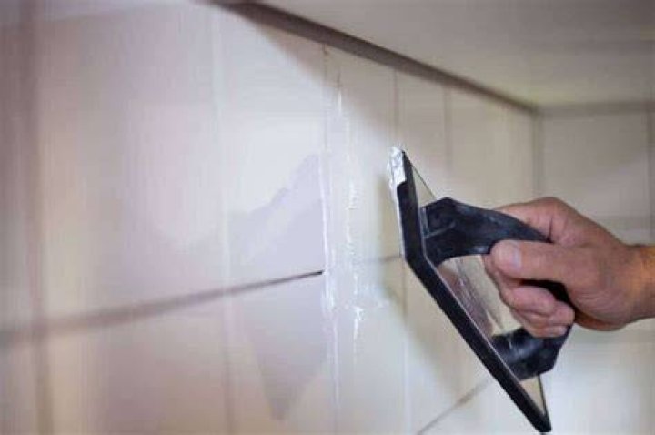 Can vinegar ruin your grout?
