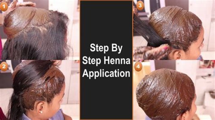 Can we apply oil on hair before applying henna?