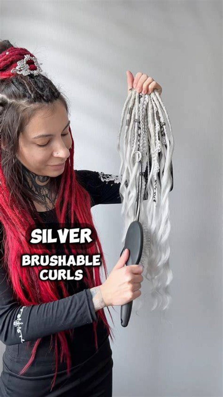 Can you brush locs?