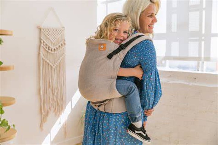 Can you carry your baby in your back?