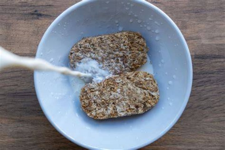Can you eat Weetabix with a stoma?