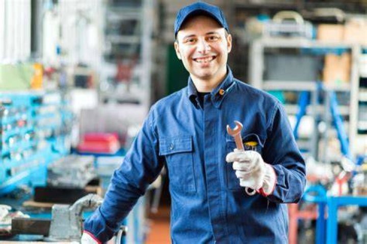 Can you make good money as a motorcycle mechanic?
