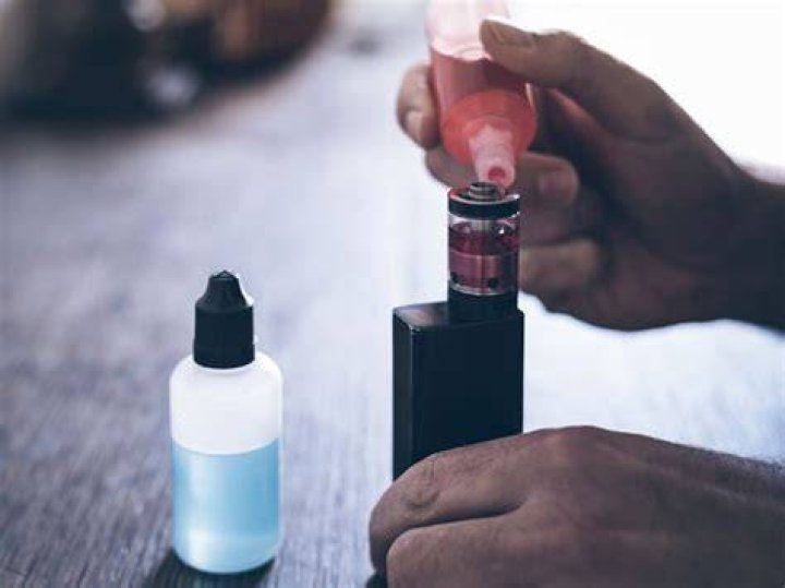Can you make vape juice with water?