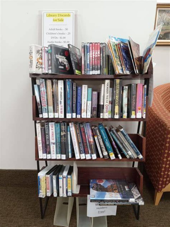 Can you sell withdrawn library books?