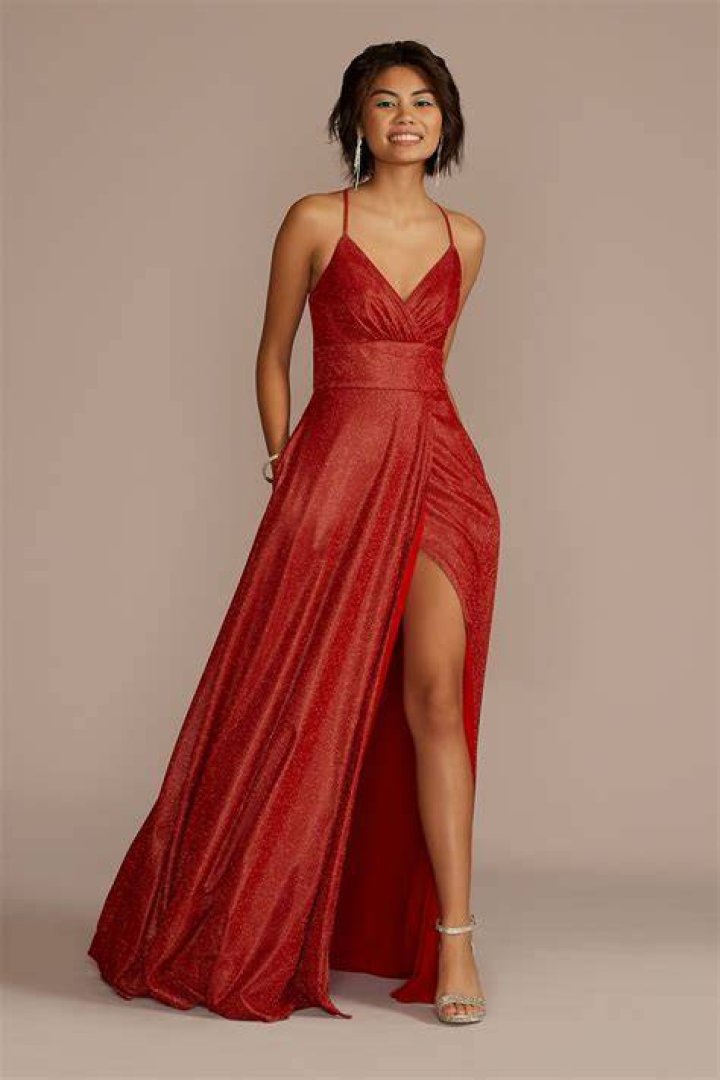 Can you wear a prom dress to homecoming?