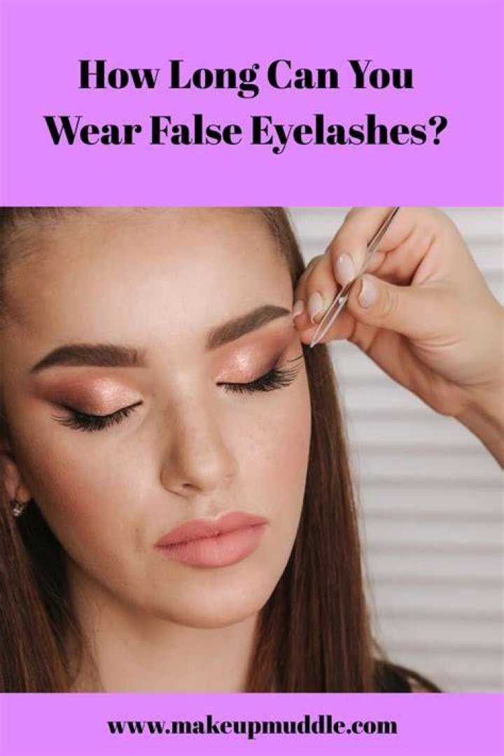 Can you wear eyelashes in the army?