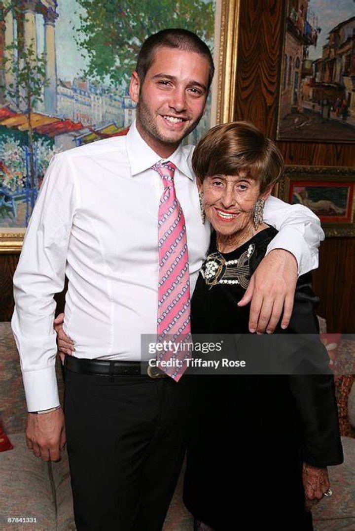 Did Josh Flagg inherit from Edith Flagg?