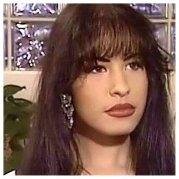 Did Selena Quintanilla dye her hair?