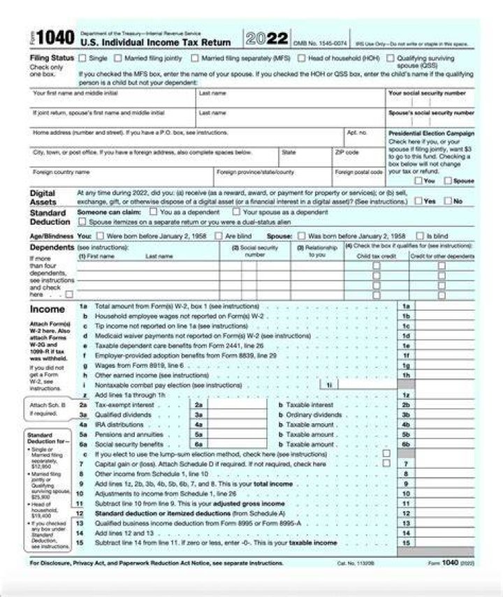 Do 1040 forms come in the mail?
