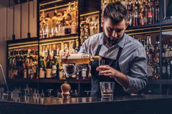 Do bartenders sleep around?