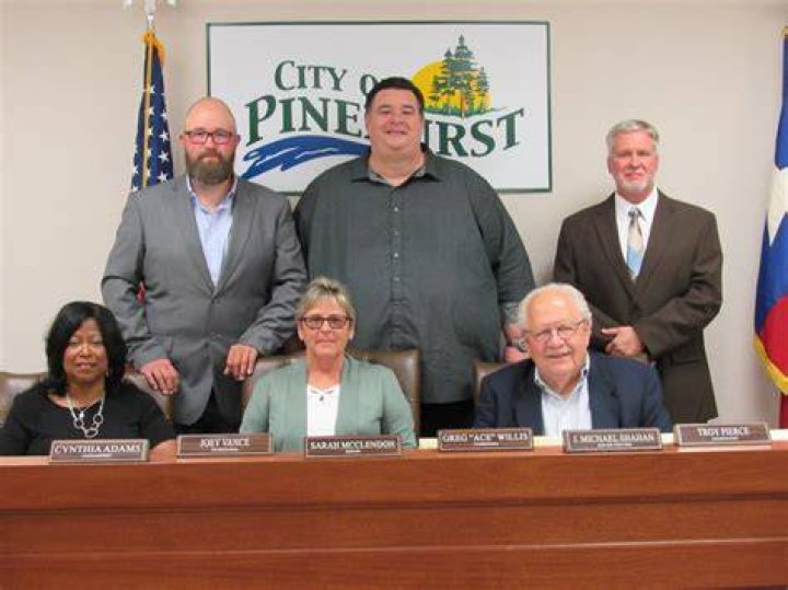 Do City Council members get paid in Texas?