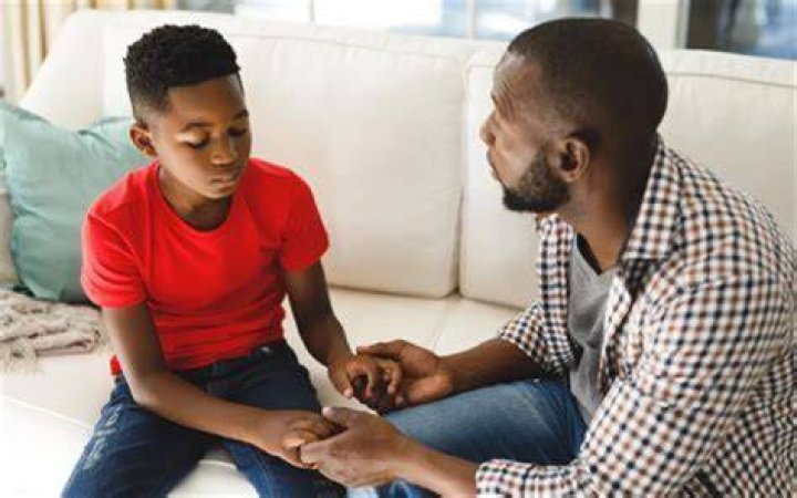 Do divorced fathers lose parental responsibility?