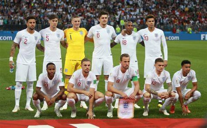Do England national players get paid?