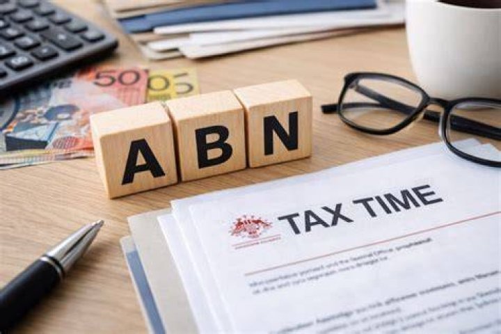 Do I need to pay tax if I have an ABN?