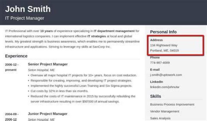 Do I put my address on my resume 2021?