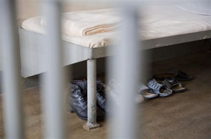 Do inmates get crocs?