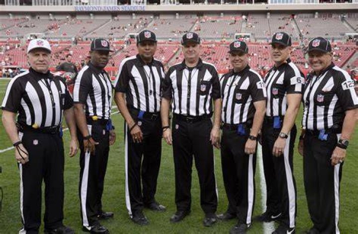 Do NFL refs travel with teams?