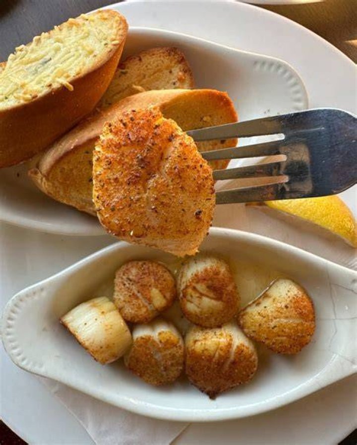 Do scallops always have grit?