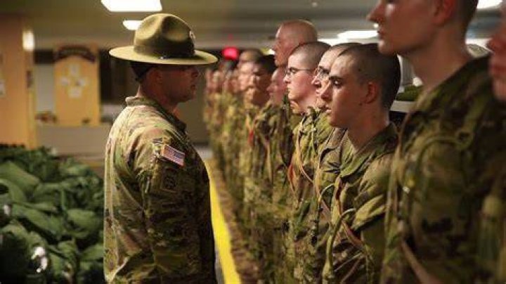 Do soldiers get paid during basic training?