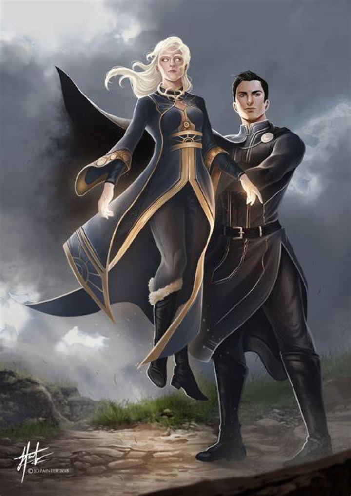 Do the darkling and Alina kiss in siege and storm?