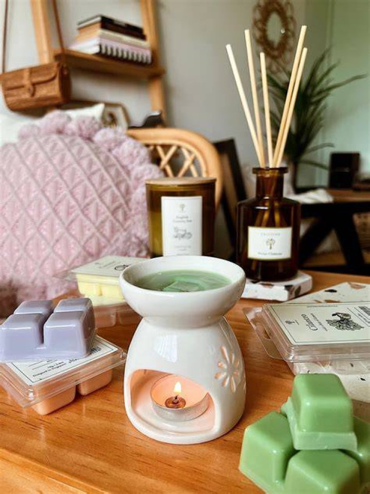Do wax melts lose their scent if not used?