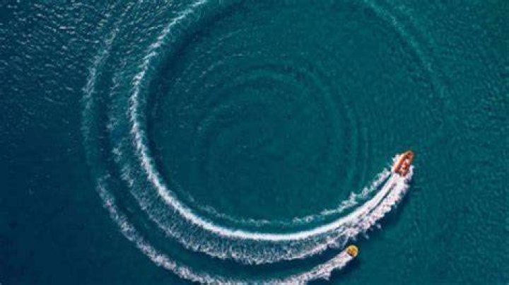 Do you have to register a sailboat in Texas?