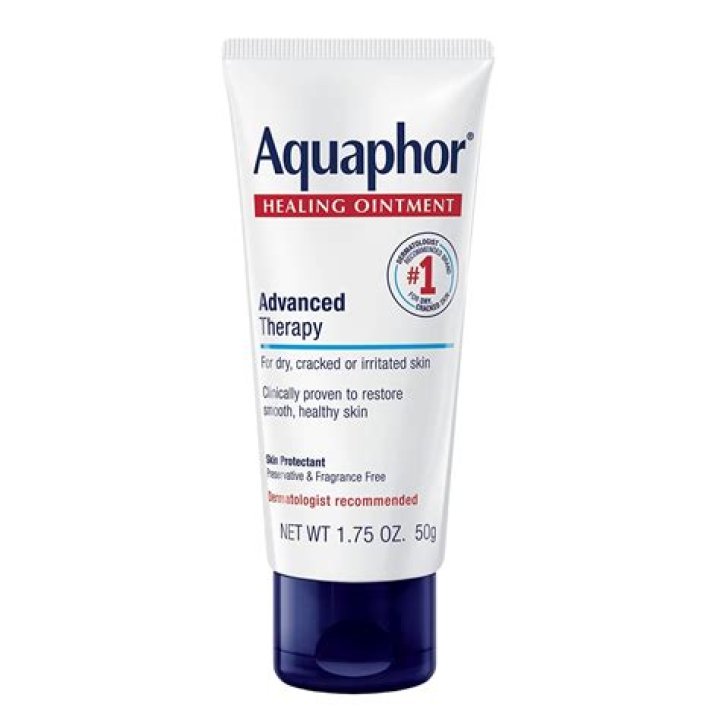 Does Aquaphor absorb into skin?