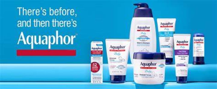 Does Aquaphor contain hydrocortisone?